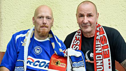 In schöner Eintracht : Die Fan-Kneipenwirte Gerd (links) und Norbert. 