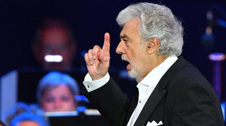 Immer mehr Frauen werfen Plácido Domingo sexuelle Belästigung vor.