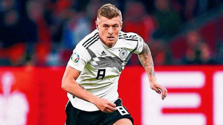 Der Halt im Team. Toni Kroos hat die Verjüngungskur der Nationalmannschaft nach der WM bestens überstanden: Er wird auch als Anführer gebraucht. 