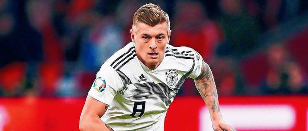 Der Halt im Team. Toni Kroos hat die Verjüngungskur der Nationalmannschaft nach der WM bestens überstanden: Er wird auch als Anführer gebraucht. 