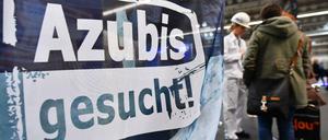 Eine entlegene Lehrstelle macht die Suche nach Auszubildenden nicht leichter. Manche nehmen den Weg dennoch auf sich.