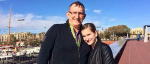 Leonora versteht sich gut mit ihrem Vater. Bis sie sich in einen Dschihadisten verliebt.