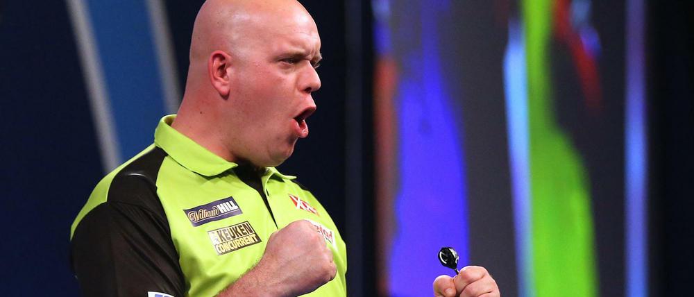 Wie immer Favorit. Michael van Gerwen gewann die Premier League viermal in Serie.