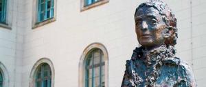 Das Vorbild. Lise Meitner war 1926 die erste außerordentliche Professorin an der Berliner Universität. 