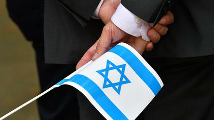 Der Unbekannte fragte nach den Zizit an der Kleidung des 36-jährigen, ein Symbol des jüdischen Glaubens (Symbolbild).