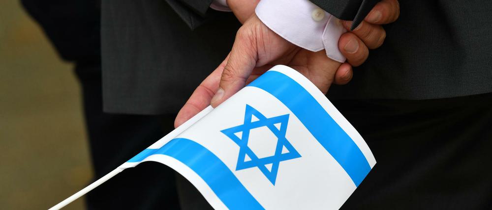 Der Unbekannte fragte nach den Zizit an der Kleidung des 36-jährigen, ein Symbol des jüdischen Glaubens (Symbolbild).