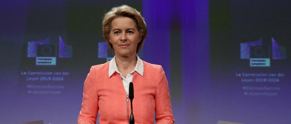 Die designierte EU-Kommissionspräsidentin stellt ihr Personaltableau und die Ressortverteilung in Brüssel vor.