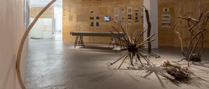 Gartenbau indoor. Installationen in den Räumen der Neuen Gesellschaft für Bildende Kunst.