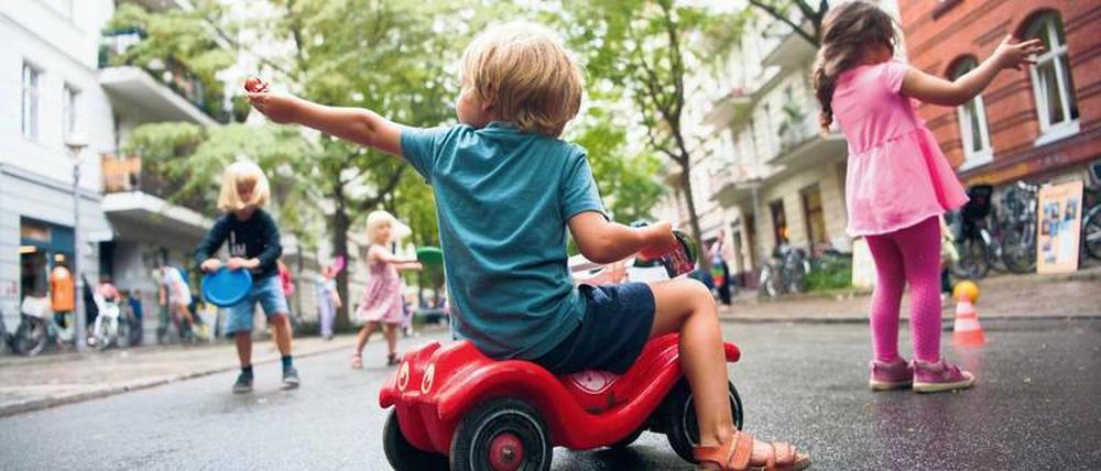 Die Böckhstraße in Kreuzberg ist Berlins erste temporäre Spielstraße, immer mittwochs von 14 bis 18 Uhr. Weitere sollen folgen.