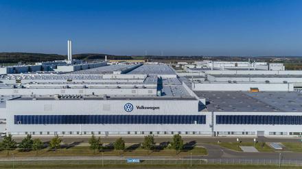 7600 Mitarbeiter hat das VW-Werk im sächsischen Zwickau. Die Fabrik wird für 1,3 Milliarden Euro für die Elektromobilität umgerüstet. 