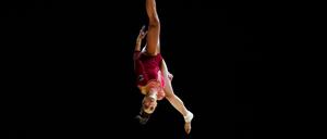 Pauline Schäfer an ihrem Paradegerät.