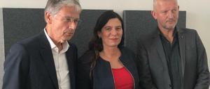 Scheeres holte den Rat von Erziehungswissenschaftler Köller (re.) und Staatssekretär a.D. Voges ein.