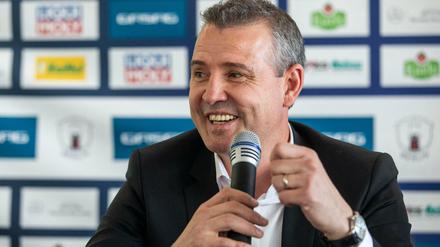 Hat gut lachen. Serge Aubin, neuer Cheftrainer bei den Eisbären