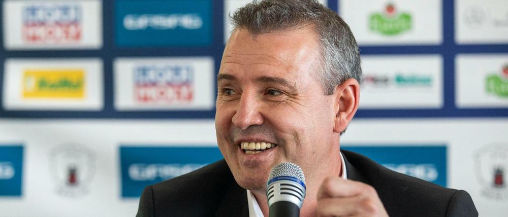 Hat gut lachen. Serge Aubin, neuer Cheftrainer bei den Eisbären
