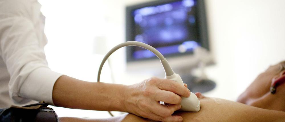 Jede zehnte Frau ist noch keine 45 Jahre alt, wenn bei ihr die Diagnose Brustkrebs gestellt wird. 