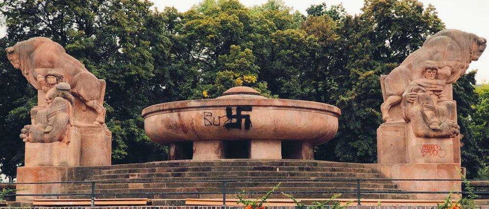 Der Stierbrunnen befindet sich im Bötzowviertel in Prenzlauer Berg.