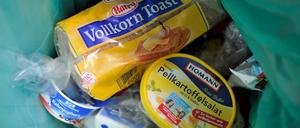 Bis zu 75 Kilogramm Lebensmittel soll jeder Deutsche der Studie zufolge jährlich wegschmeißen. 