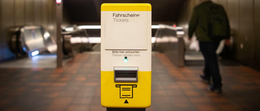 Die BVG sagt, es gibt weniger Anzeigen wegen Schwarzfahrens.