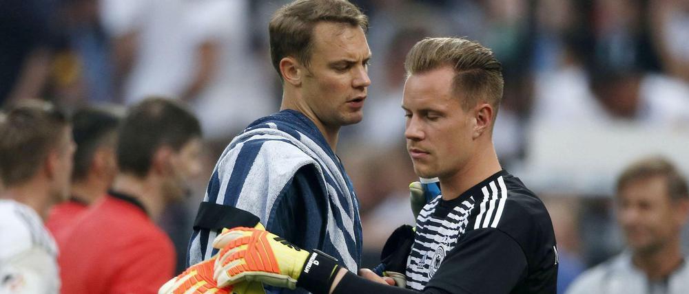 Gesprächsbedarf. Manuel Neuer versteht die Kritik von Marc-André ter Stegen nicht.