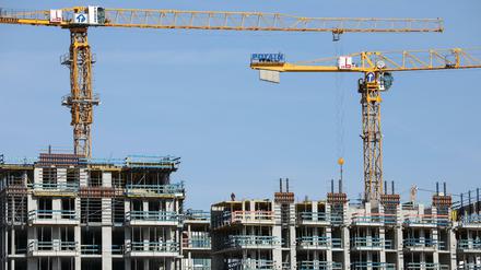 Der Staat könnte Eigentumswohnungen in Mehrfamilienhäusern bauen lassen, so der Vorschlag.