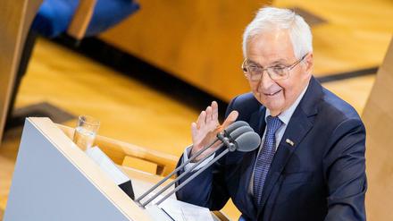 Der ehemalige Bundesumweltminister Klaus Töpfer bei der Verleihung des Staatspreises des Landes Nordrhein-Westfalen.