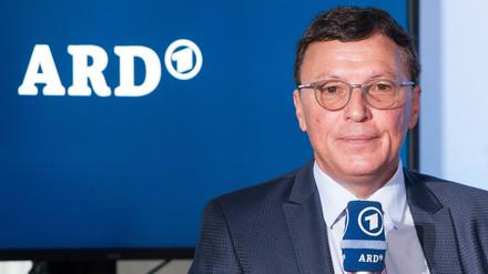 Den "Weltspiegel" am Sonntag um 18 Uhr 30 wird es mit Volker Herres, Programmdirektor Erstes Deutsches Fernsehen, nicht geben.