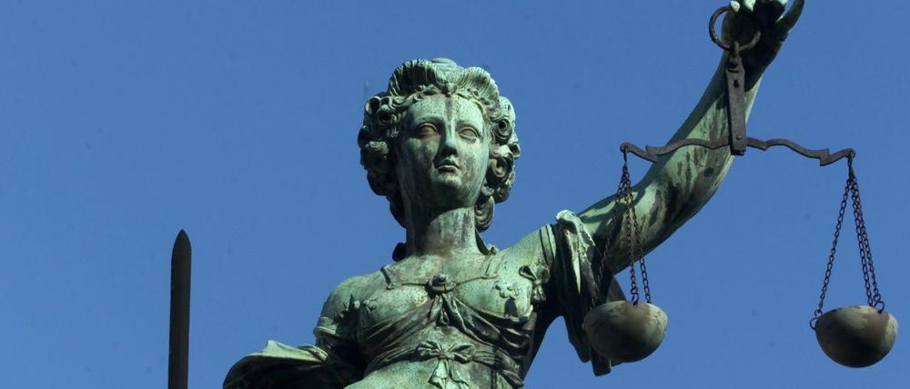 Justizia schwingt bald auch in Marzahn-Hellersdorf ihr Schwert: Hier soll ein Amtsgericht entstehen.