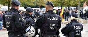 Hohes Polizeiaufkommen. Das Rheinderby ist ein Risikospiel.