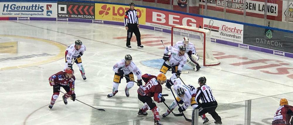 Beim ersten Spiel in Bremerhaven in dieser Saison verloren die Eisbären nicht nur viele Bullys, sondern auch das Spiel.