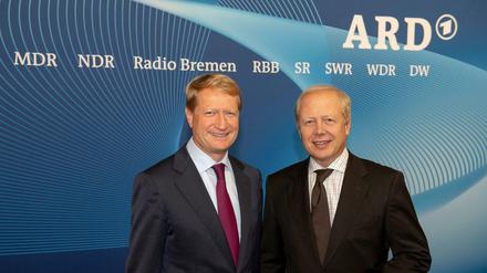 Von Mann zu Mann. WDR-Intendant Tom Buhrow (rechts) übernimmt den ARD-Vorsitz von BR-Chef Ulrich Wilhelm.