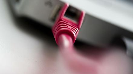 Ärger mit dem Internet: Manchmal stürzt die Verbindung ab, manchmal lässt die Geschwindigkeit zu wünschen übrig. Und dann? 