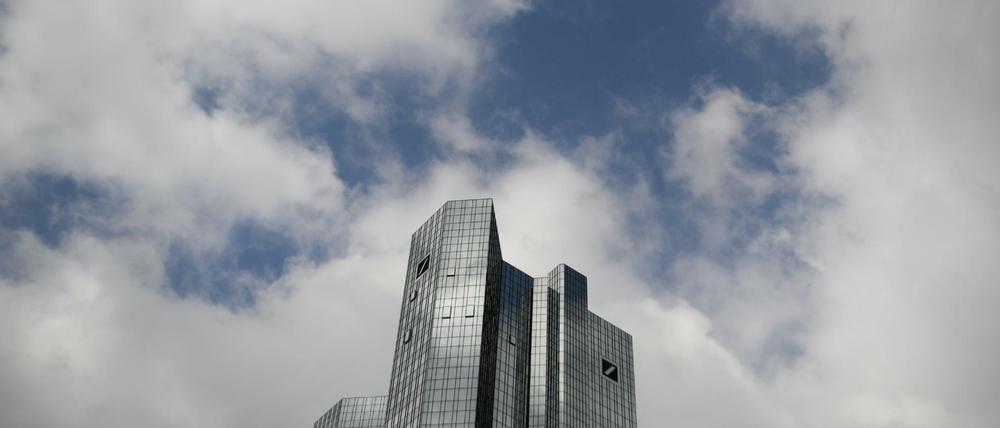 Im besten Fall wolkige Aussichten: Die Banken gehen in ihrer Herbstprognose von schwachem Wachstum aus.