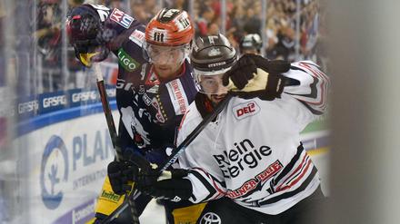 Im ersten Duell Berlin gegen Köln siegten die Eisbären in der Overtime dank Marcel Noebels.