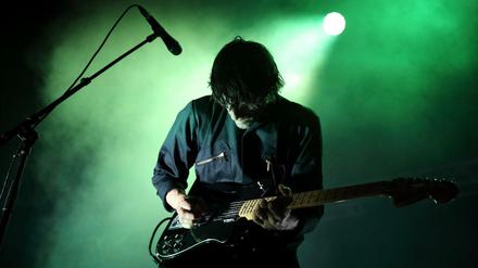 Die Band ist der Star: Archive-Gitarrist Dave Pen spielt sich nicht in den Vordergrund.