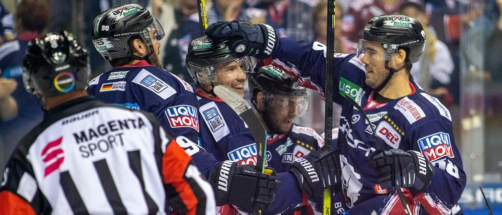 Matchwinner. Marcel Noebels erzielte das entscheidende Tor der Eisbären gegen Köln.