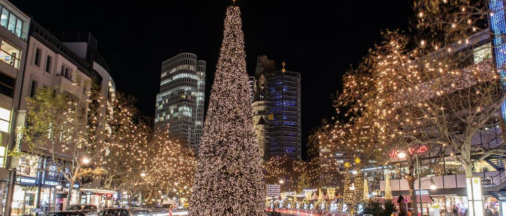 Kurfürstendamm und Tauentzienstraße werden in diesem Jahr wieder in weihnachtlicher Festbeleuchtung erstrahlen. 