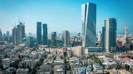 In den Wolkenkratzern der israelischen Küstenmetropole Tel Aviv sind mittlerweile mehrere Tausend Start-ups ansässig.