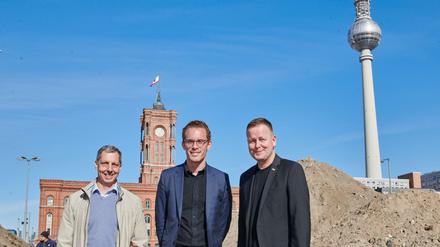 Michael Malliaris, Projektleiter, Christoph Rauhut, Landeskonservator und Klaus Lederer (Linke), Kultursenator.