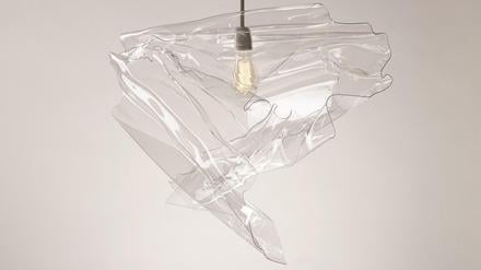Wie erstarrte Wasserfälle: Die Leuchte „Big Shine“. 