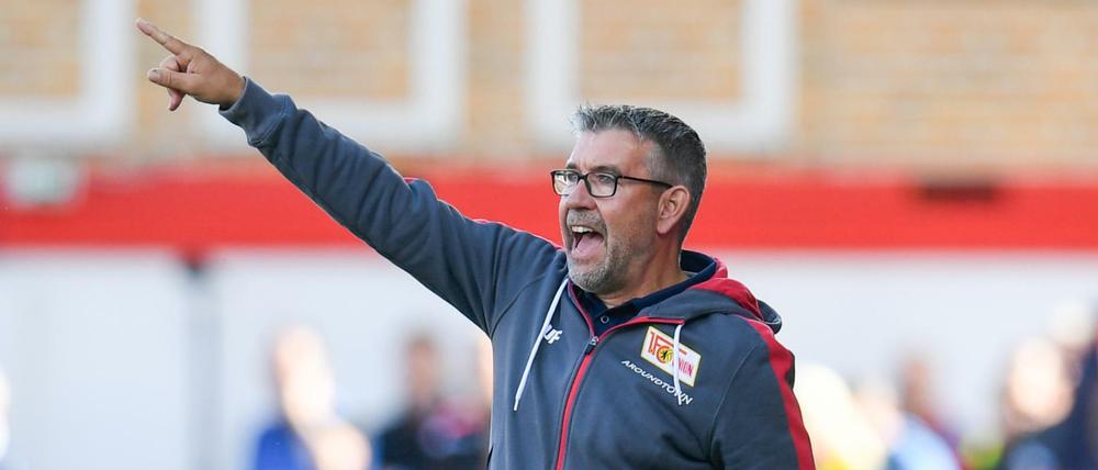 Urs Fischer trainiert den 1. FC Union seit Sommer 2018 und hat den Klub erstmals in die Bundesliga geführt. 
