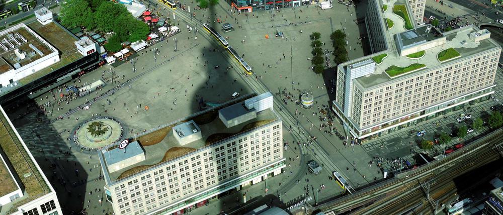 Der Alexanderplatz von oben. Sechs Monate waren die Volontärinnen und Volontäre des Tagesspiegel hier unterwegs. 