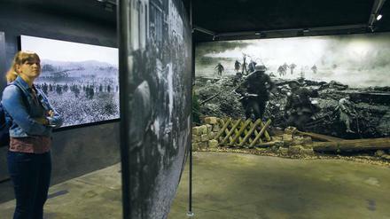 Die Ausstellung im Berlin Story-Bunker sucht nach Antworten auf die Frage: Warum?
