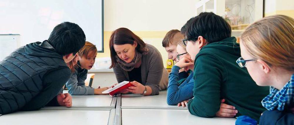 Konkurrenzdenken. Abwanderung von Lehrerinnen und Lehrern in andere Bundesländer ist ein Problem für die Berliner Schulen. 