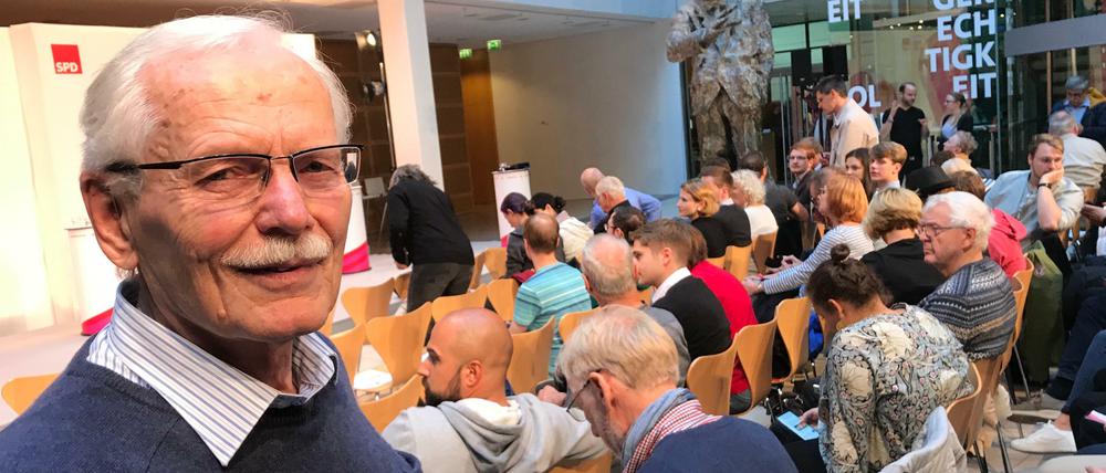 Helmut Schmidt bei der SPD-Regionalkonferenz in Berlin.