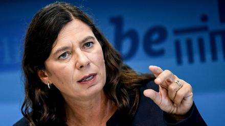 Bildungssenatorin Sandra Scheeres zieht jetzt Konsequenzen aus dem Mangel an Türkischlehrern in Berlin.