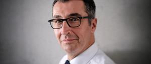 Cem Özdemir - Die Grünen - Mitglied des Deutschen Bundestages - hier Paul-Löbe-Haus.