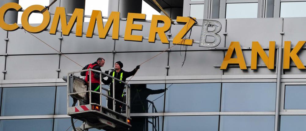 Umbau bei der Commerzbank: Er wird schmerzvoll für Beschäftigte und Kunden.