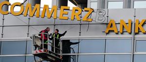Umbau bei der Commerzbank: Er wird schmerzvoll für Beschäftigte und Kunden. 