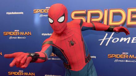 Ein Spiderman bei der Premiere des Films "Spider-Man: Homecoming" in New York .
