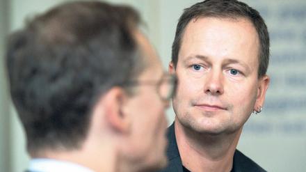 Seit drei Jahren Koalitionspartner: Kultursenator Klaus Lederer im Gespräch mit dem Regierenden Bürgermeister Michael Müller (vorn).